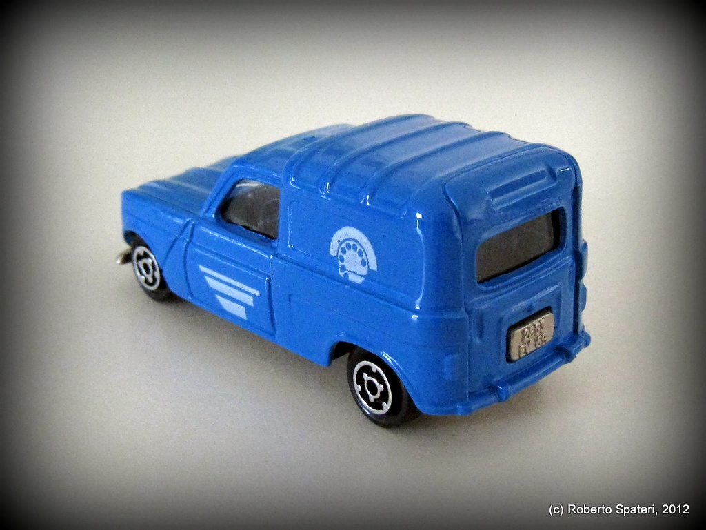 Majorette Renault 4L (n.230-B)